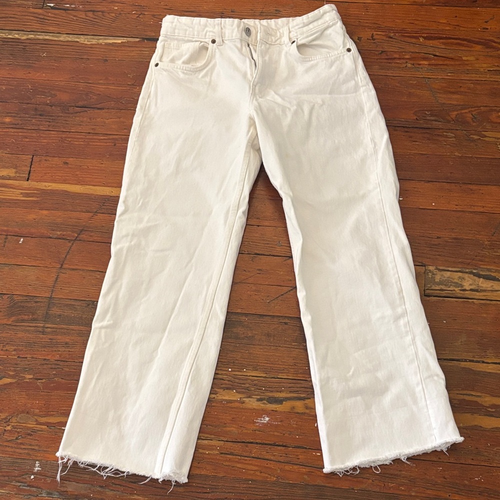 Zara Women's Straight Leg Cream Jeans